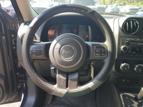 Used 2015 Jeep Patriot Sport w/ Power Value Group FWD image 26