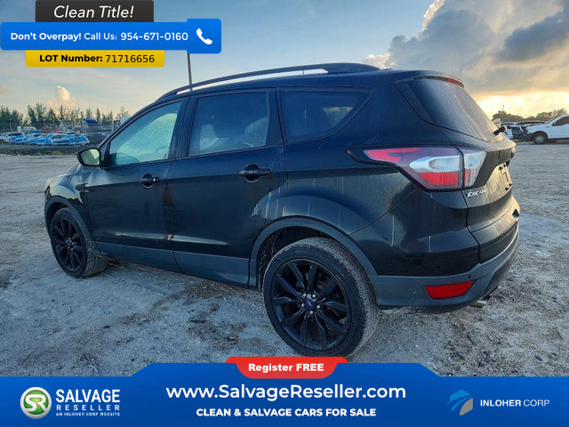 Used 2017 Ford Escape SE w/ Equipment Group 201A AWD/4WD image 3