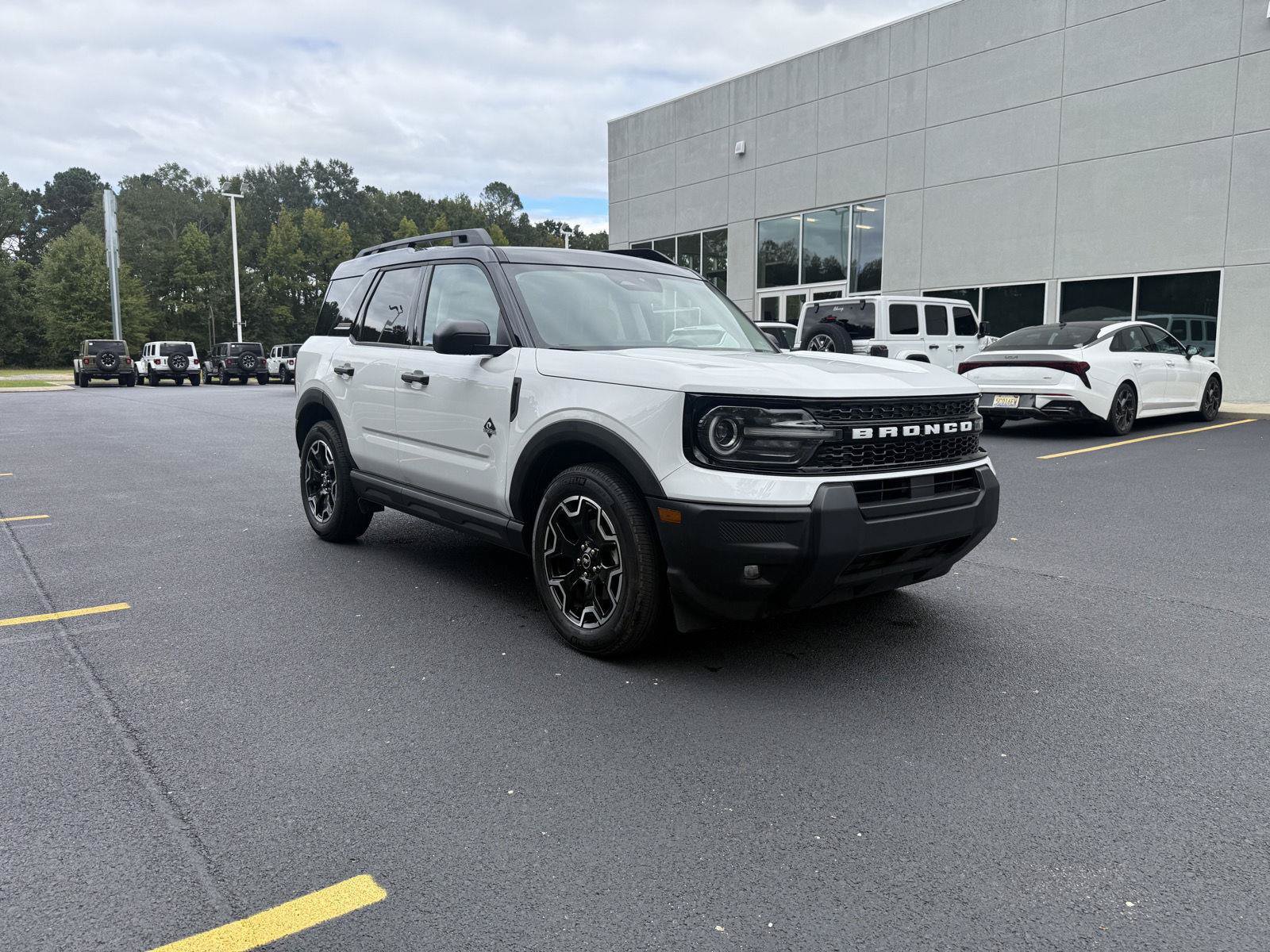 Used 2026 Ford Bronco Sport Outer Banks AWD/4WD image 9