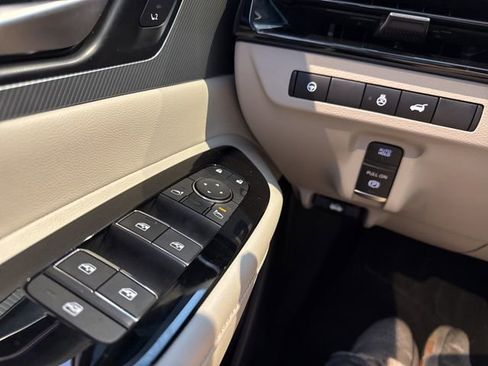 Used 2025 Nissan Murano SL AWD/4WD image 13