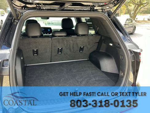 Used 2025 Chevrolet Equinox LT w/ Convenience Package II image 21