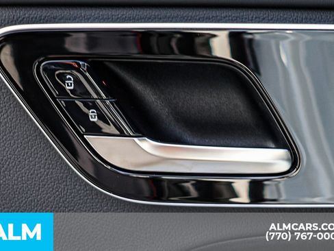 Used 2025 Mercedes-Benz GLC 43 AMG 4MATIC image 49