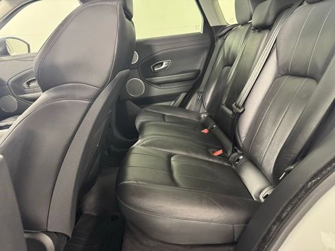 Used 2019 Land Rover Range Rover Evoque SE AWD/4WD image 29