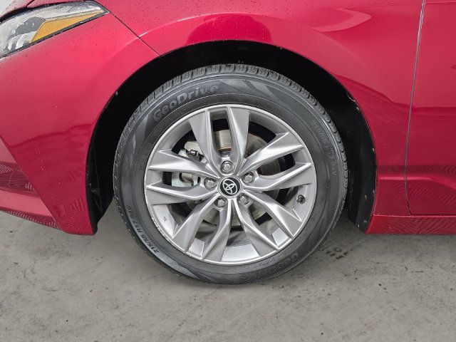 Used 2022 Toyota Avalon XLE FWD image 9