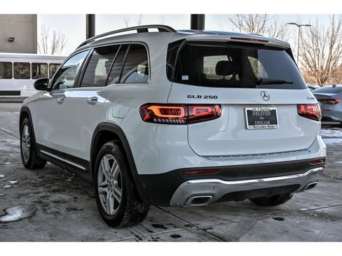 Certified 2022 Mercedes-Benz GLB 250 4MATIC image 6