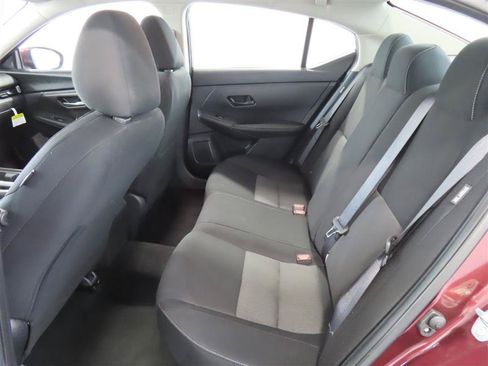 Used 2025 Nissan Sentra SV FWD image 29