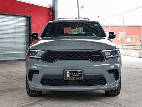 Used 2024 Dodge Durango GT image 3
