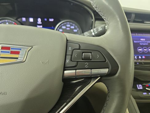 Certified 2020 Cadillac XT6 Premium Luxury AWD/4WD image 17