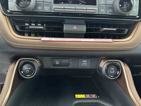 New 2026 Toyota Grand Highlander AWD Hybrid image 3