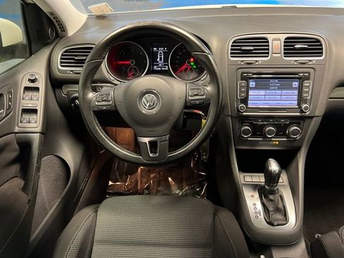 Used 2011 Volkswagen Golf TDI image 16