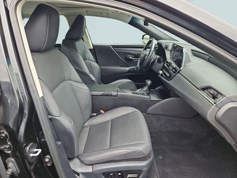 Used 2022 Lexus ES 250 w/ Premium Package AWD/4WD image 28