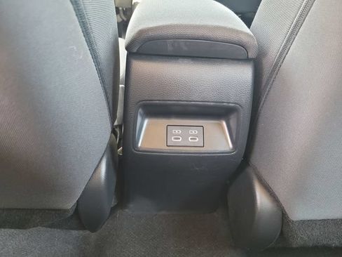 Used 2023 Toyota Corolla LE FWD image 17