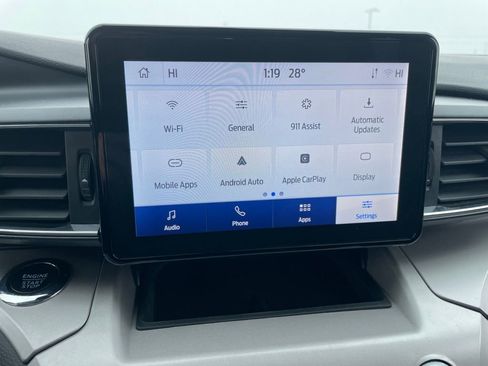 Used 2023 Ford Explorer XLT w/ Equipment Group 202A AWD/4WD image 19