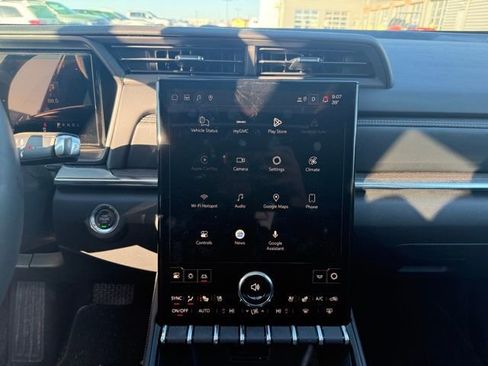 Used 2026 GMC Terrain Denali image 13