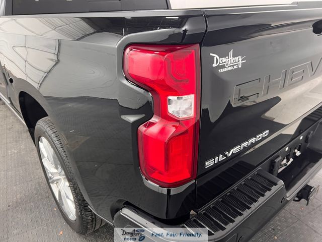 Used 2026 Chevrolet Silverado 1500 High Country w/ High Country Premium Package AWD/4WD image 12
