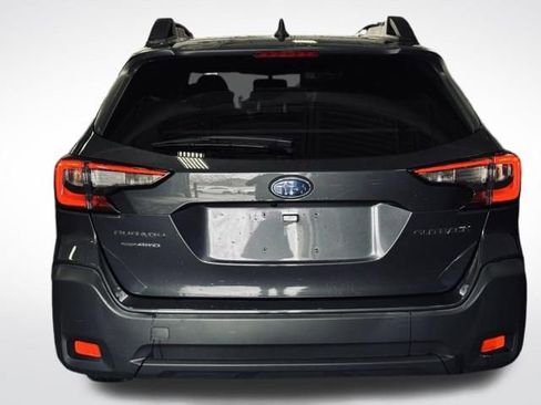 Used 2024 Subaru Outback Premium AWD/4WD image 7