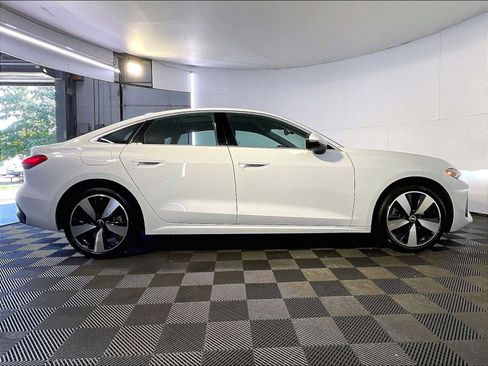 Used 2025 Audi A5 2.0T Premium Plus AWD/4WD image 8