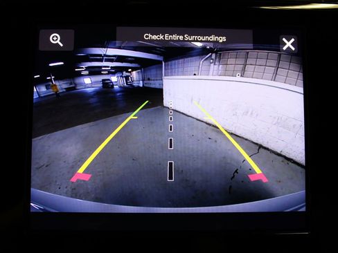 Used 2025 Jeep Grand Cherokee Altitude image 19