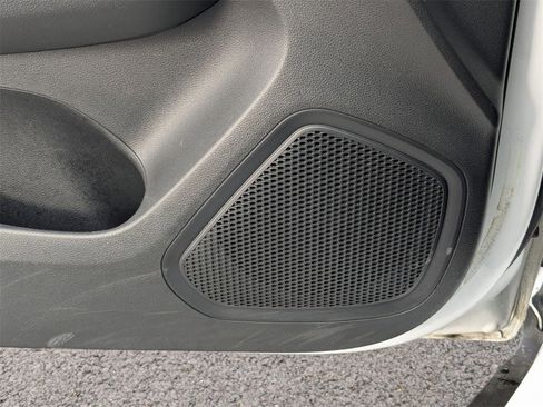 Used 2025 Hyundai Venue Limited image 15