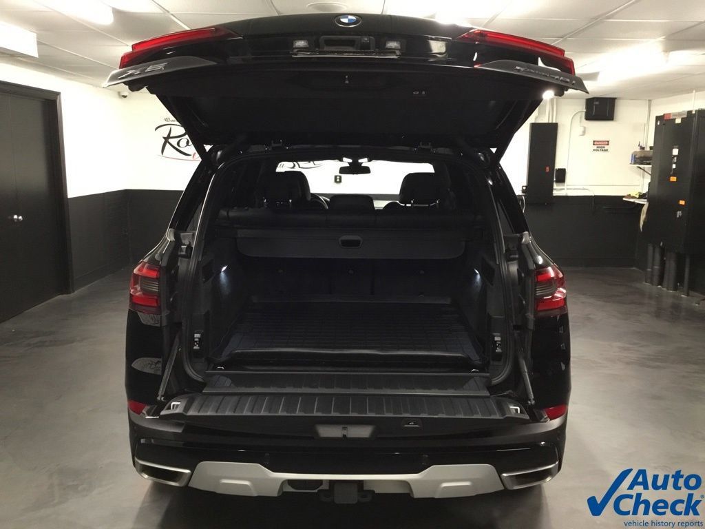 Used 2023 BMW X5 xDrive40i w/ Premium Package AWD/4WD image 12