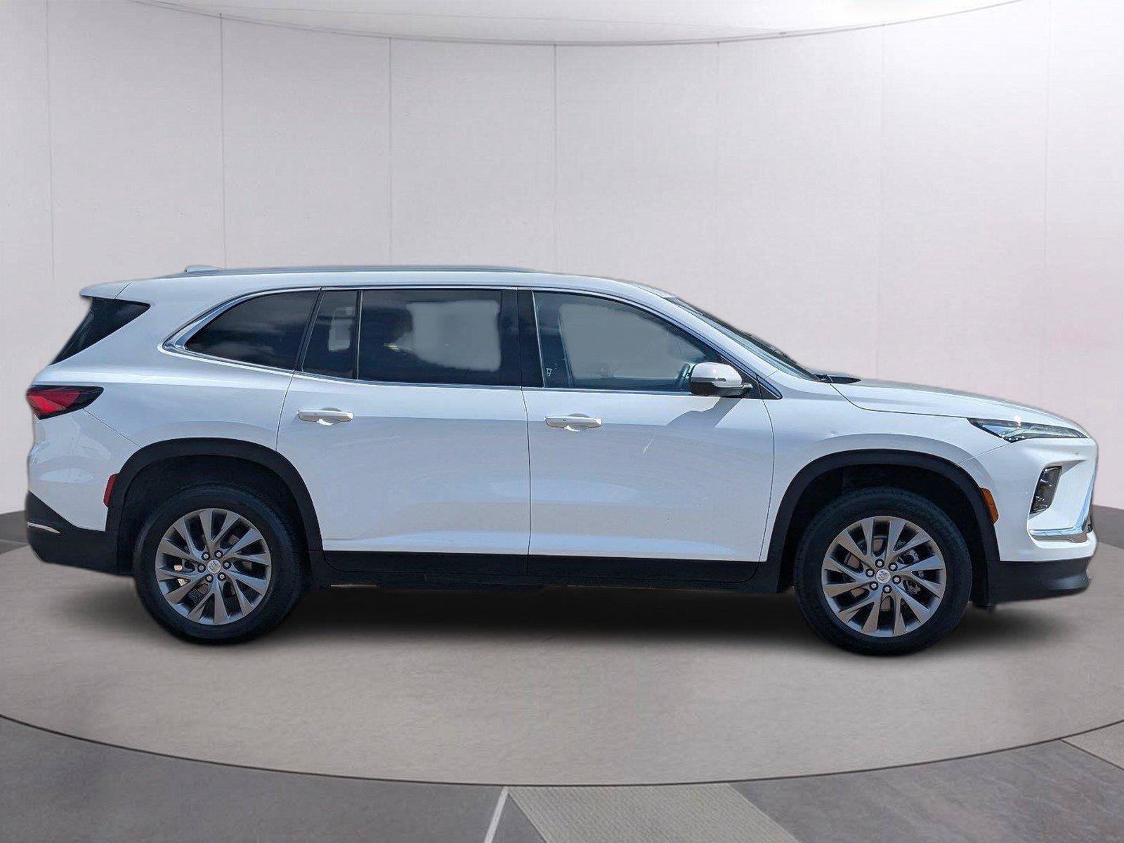 Used 2026 Buick Enclave Preferred FWD image 6