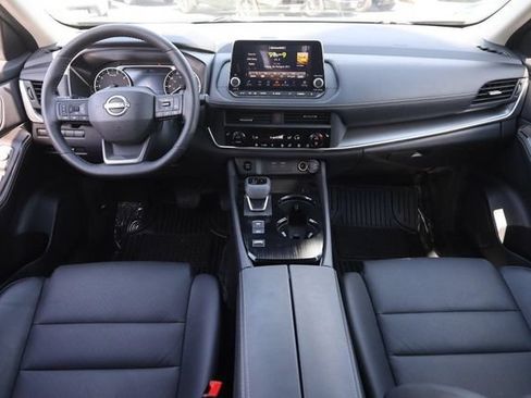 Certified 2025 Nissan Rogue SV w/ SV Premium Package FWD image 22