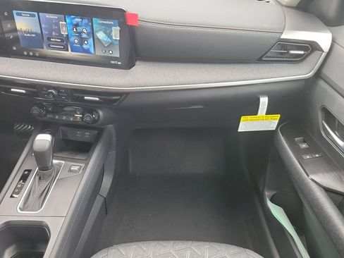 New 2026 Nissan Kicks SV AWD/4WD image 17