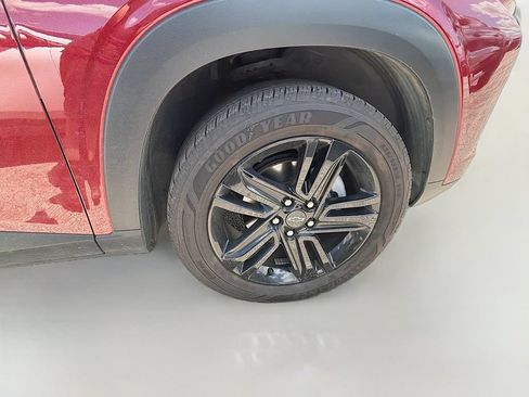 Used 2024 Chevrolet Trax ACTIV FWD image 10