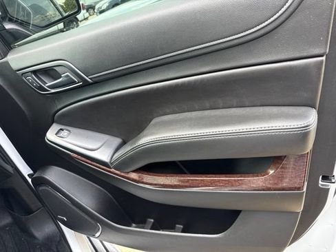 Used 2019 GMC Yukon XL SLT AWD/4WD image 13