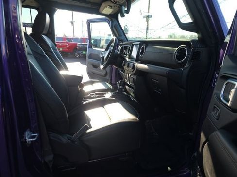 Used 2023 Jeep Wrangler Unlimited Sahara w/ Cold Weather Group image 37