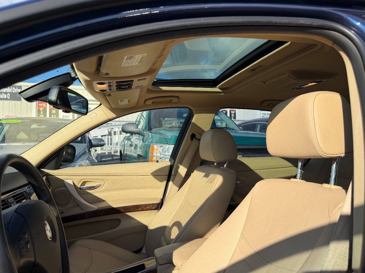 Used 2011 BMW 328i Sedan RWD image 12
