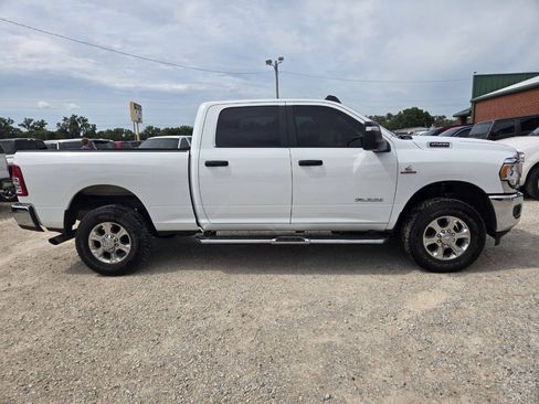 Used 2024 RAM 2500 Big Horn AWD/4WD image 2