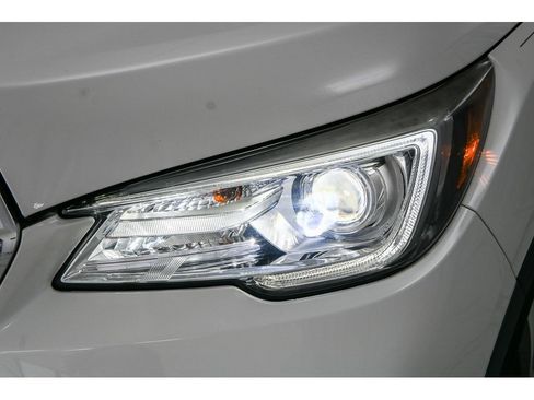 Used 2021 Subaru Ascent Touring w/ Popular Package #2A AWD/4WD image 28