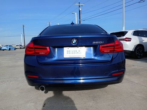 Used 2018 BMW 320i 320i image 8