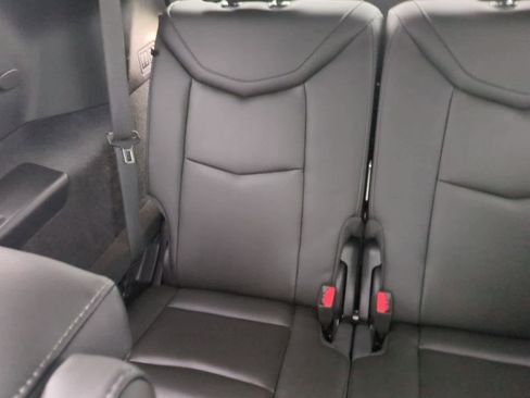 Used 2024 Cadillac XT6 Premium Luxury image 23