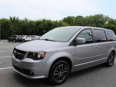 Used 2016 Dodge Grand Caravan SXT