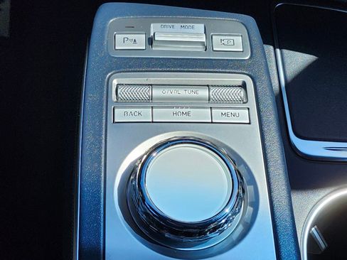 Used 2024 Genesis GV70 2.5T w/ Sport Prestige Package image 25