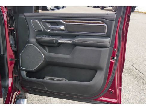 Used 2019 RAM 1500 Laramie image 16