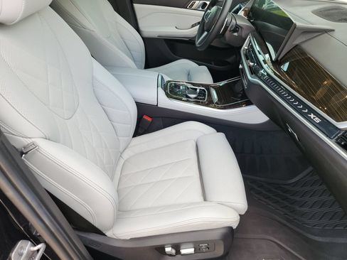 Used 2024 BMW X5 sDrive40i w/ M Sport Package RWD image 14