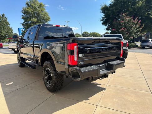 Used 2026 Ford F250 Platinum w/ Tremor Off-Road Package AWD/4WD image 6