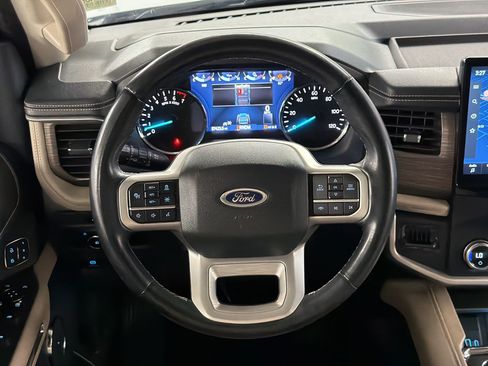 Used 2023 Ford Expedition Limited AWD/4WD image 11