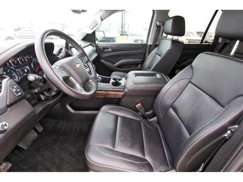 Used 2018 Chevrolet Tahoe LT image 6