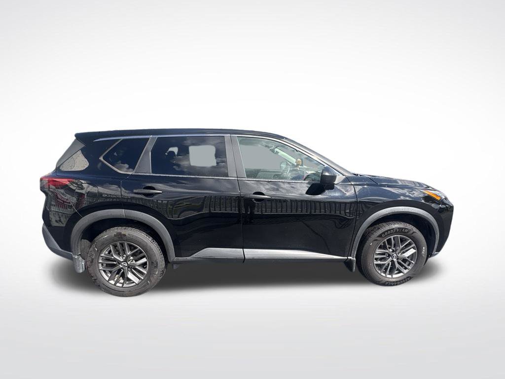 Certified 2023 Nissan Rogue S AWD/4WD image 3
