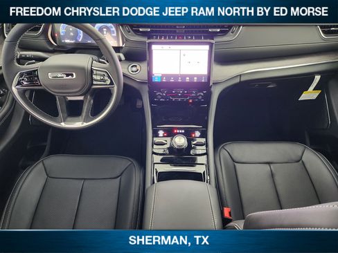 New 2025 Jeep Grand Cherokee Overland AWD/4WD image 19