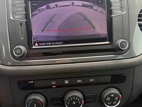 Used 2018 Volkswagen Tiguan Limited FWD image 10