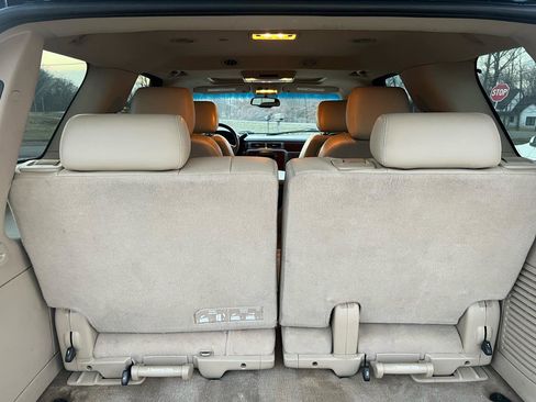 Used 2011 Chevrolet Tahoe LTZ image 9