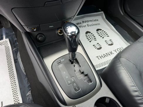 Used 2012 Hyundai Elantra FWD image 18