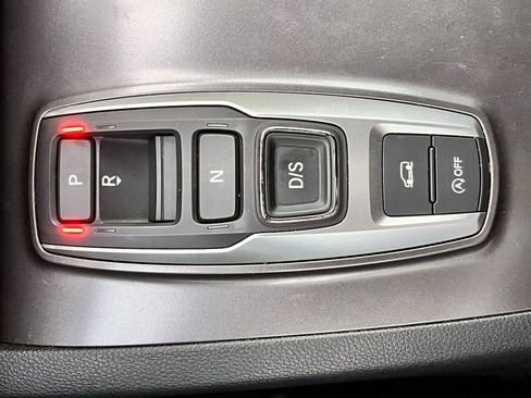 Used 2022 Honda Pilot Sport image 37