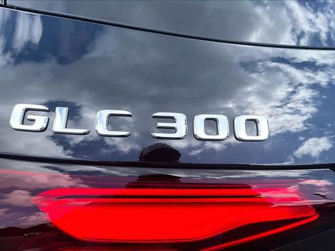 Certified 2026 Mercedes-Benz GLC 300 image 10
