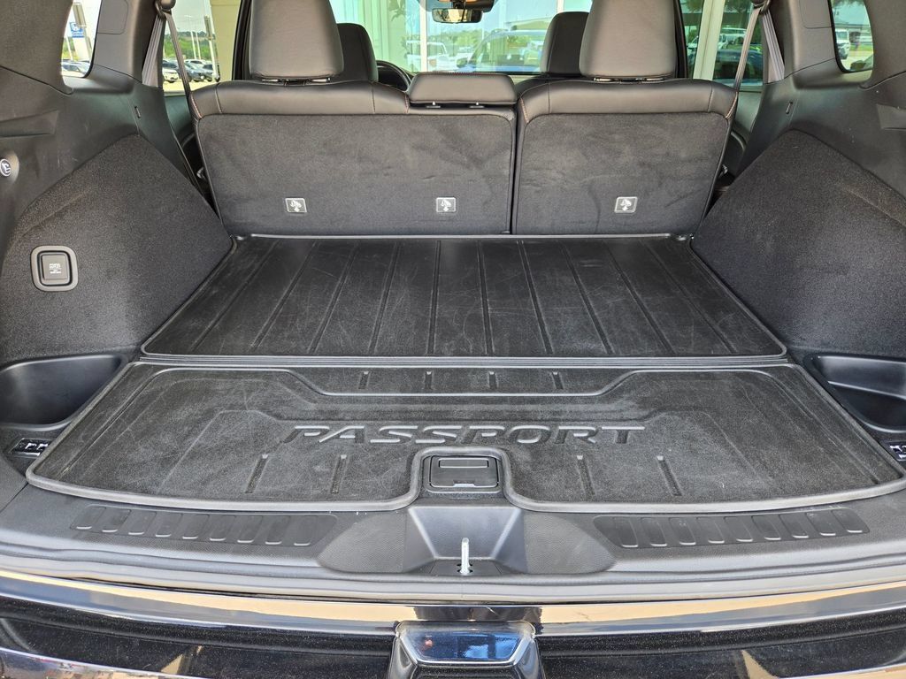Used 2025 Honda Passport TrailSport image 29